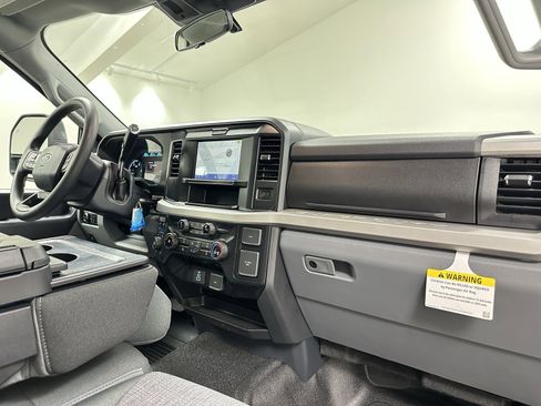New 2025 Ford F250 XLT w/ 360-Degree Camera Package image 19