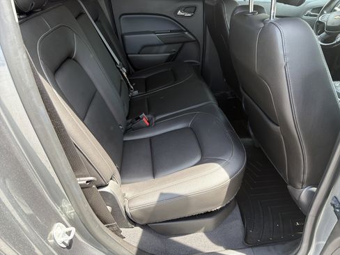 Used 2019 Chevrolet Colorado Z71 AWD/4WD image 16