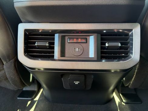 Used 2025 Ford F350 Platinum w/ FX4 Off-Road Package AWD/4WD image 20