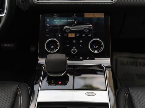 Used 2023 Land Rover Range Rover Velar S AWD/4WD image 30