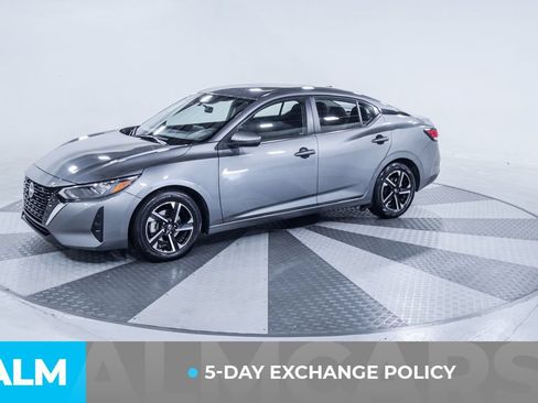 Used 2024 Nissan Sentra SV FWD image 3