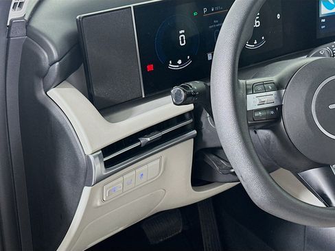 Used 2025 Hyundai Tucson SEL image 17