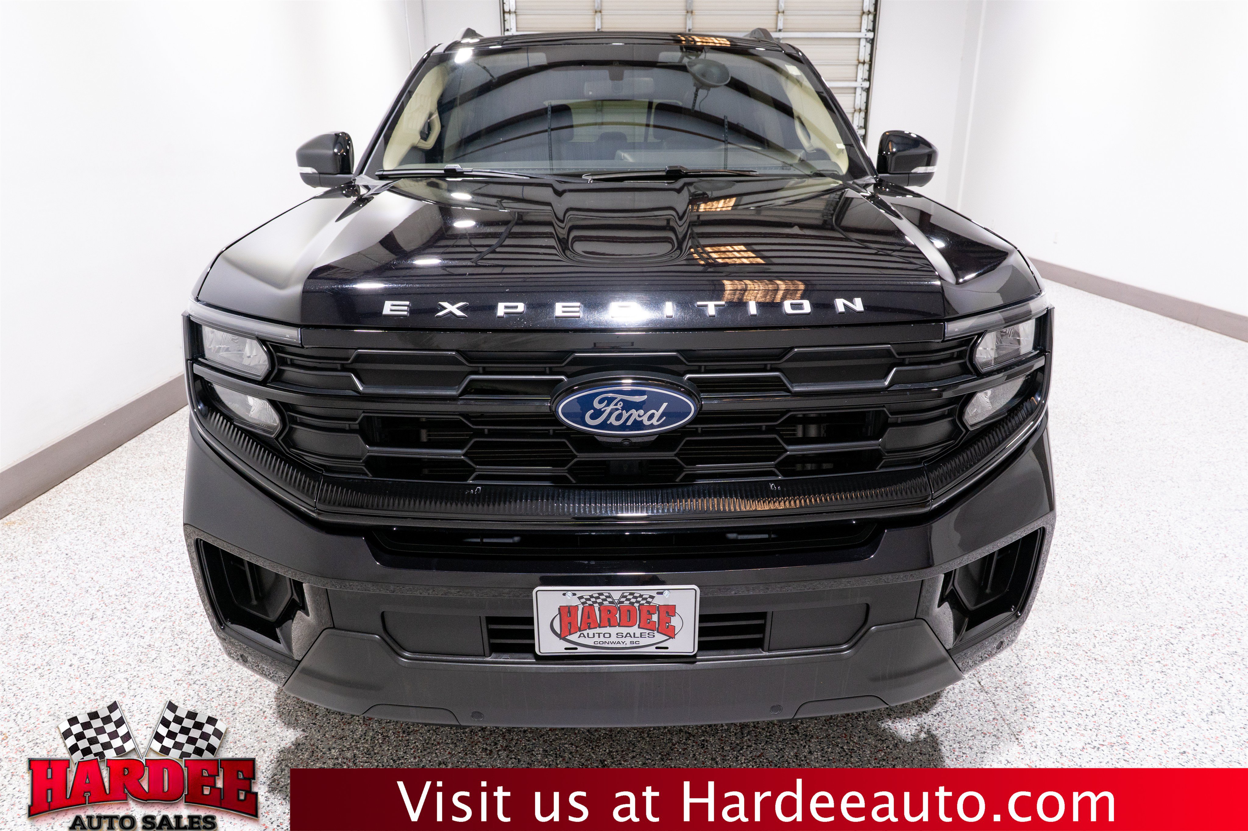 Used 2025 Ford Expedition Active AWD/4WD image 7