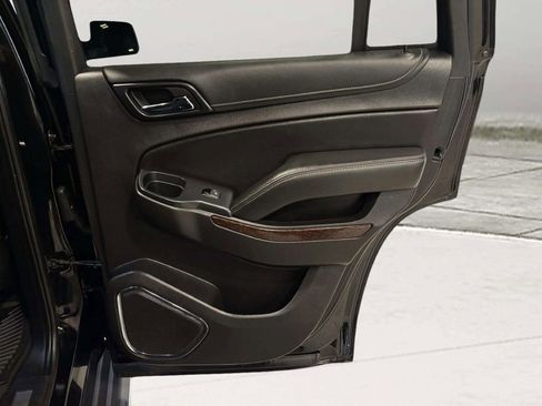 Used 2019 GMC Yukon SLT image 25