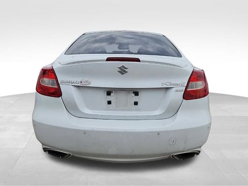 Used 2011 Suzuki Kizashi Sport SLS image 4