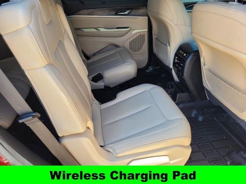 Used 2024 Jeep Grand Cherokee L Limited w/ Luxury Tech Group II AWD/4WD image 29