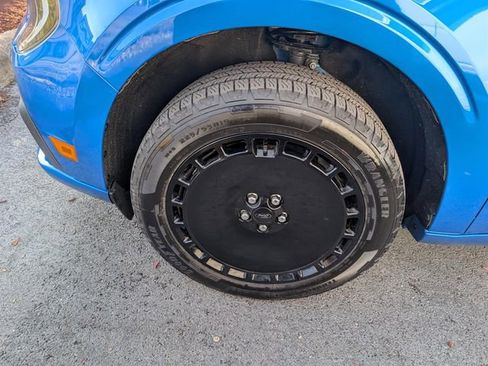 Used 2025 Ford Maverick Lobo image 5