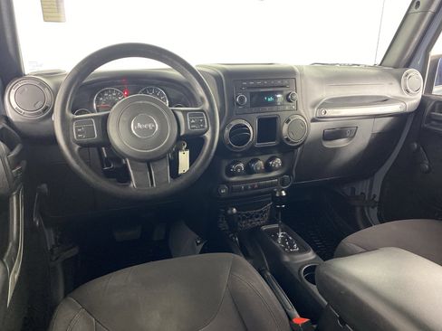 Used 2015 Jeep Wrangler Unlimited Sport image 14