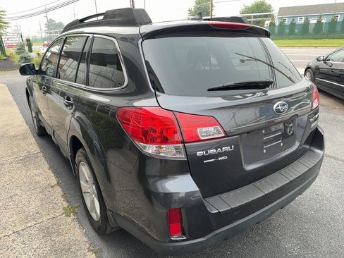 Used 2013 Subaru Outback 2.5i Limited w/ Moonroof Pkg AWD/4WD image 4
