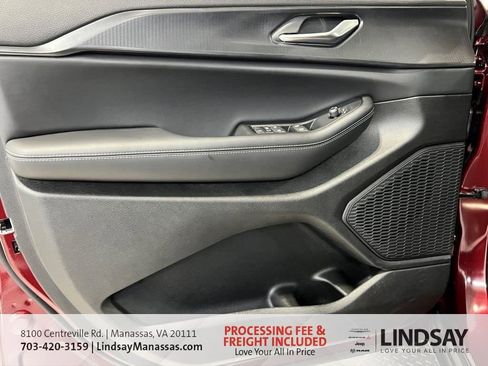 New 2025 Jeep Grand Cherokee Altitude image 27