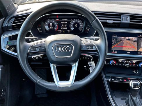 Used 2022 Audi Q3 2.0T Premium Plus image 6