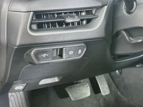 Used 2025 Kia K4 FWD image 17