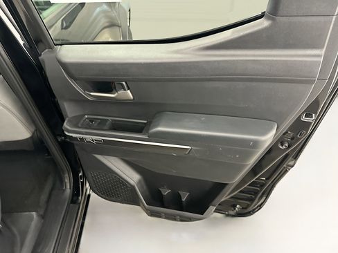 Used 2025 Toyota Tacoma TRD Off-Road image 30