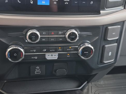 Used 2025 Ford F150 XLT w/ Equipment Group 301A Standard image 28