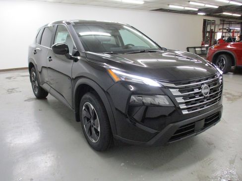 New 2026 Nissan Rogue SV w/ Cold Weather Package image 3