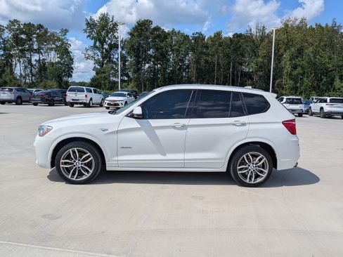 Used 2017 BMW X3 xDrive28i AWD/4WD image 2