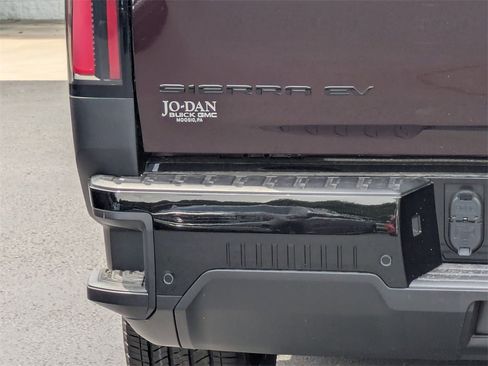 New 2026 GMC Sierra EV Elevation w/ LPO, Elevation Dark Package image 24