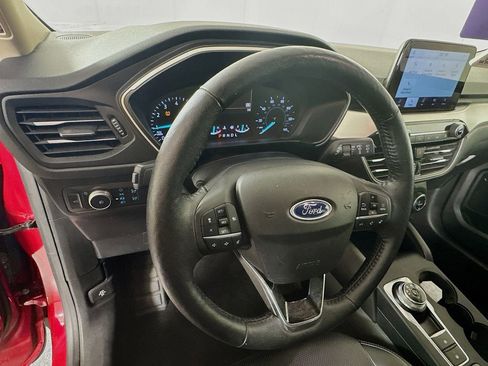 Used 2020 Ford Escape SEL image 11