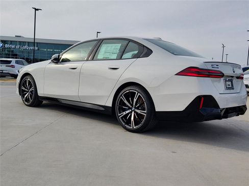 New 2026 BMW 530i w/ M Sport Package RWD image 3