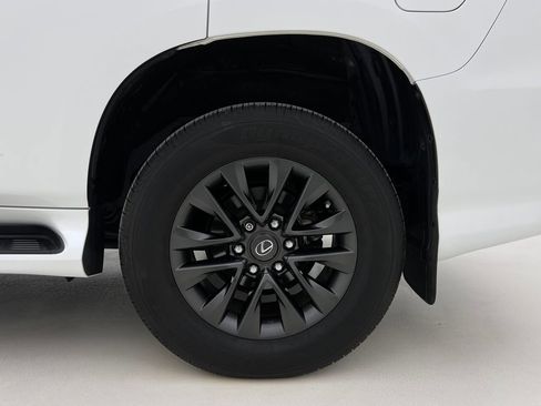 Used 2020 Lexus GX 460 Premium image 28