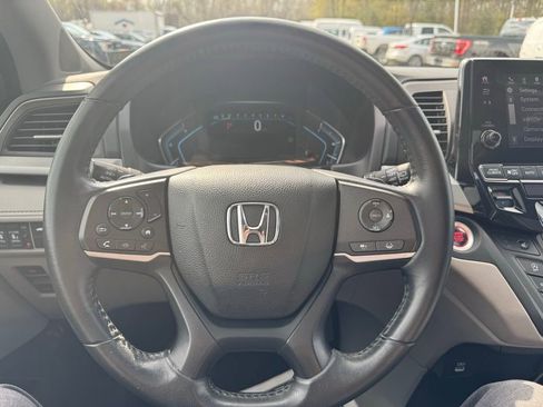 Used 2023 Honda Odyssey EX-L image 16