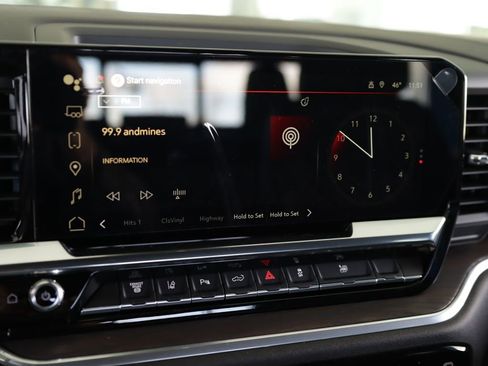 New 2026 GMC Sierra 2500 SLT w/ SLT Premium Package image 13