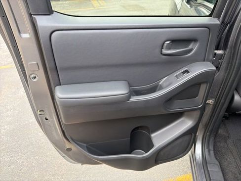 Used 2023 Nissan Frontier S image 23