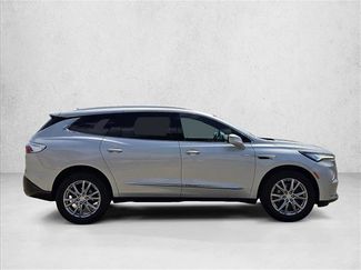 Used 2022 Buick Enclave Premium AWD/4WD video 4