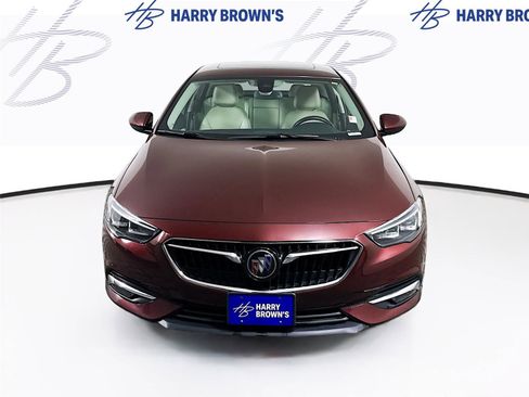 Used 2018 Buick Regal Essence w/ Driver Confidence Package #1 image 28