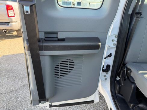 Used 2015 Ford F250 XL w/ Power Equipment Group image 35