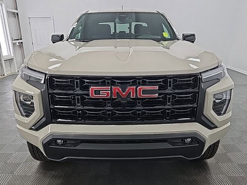 New 2026 GMC Canyon Elevation w/ Convenience Package image 3