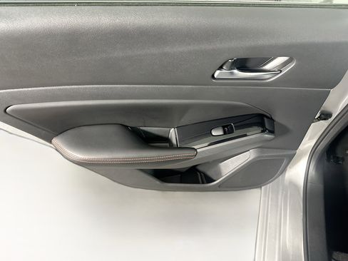 Used 2024 Nissan Altima 2.5 SR image 24