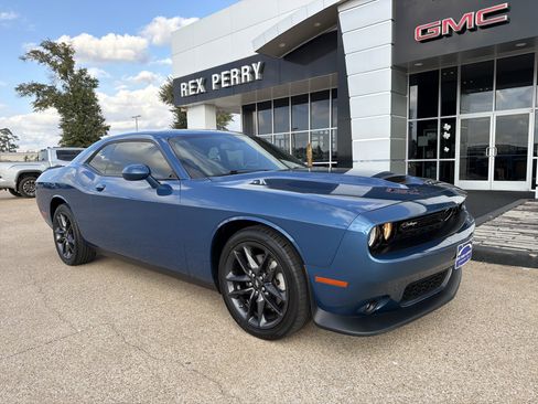 Used 2022 Dodge Challenger GT w/ Blacktop Package image 2