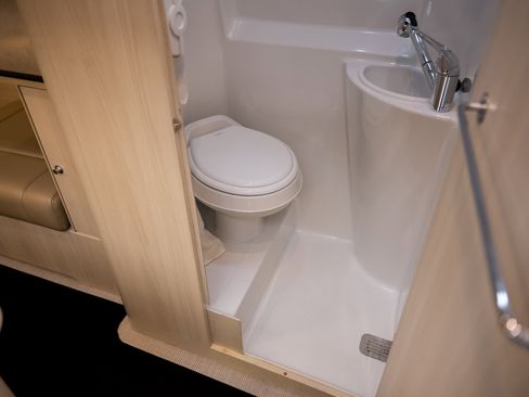 Used 2022 Mercedes-Benz Sprinter 144 Cargo image 65