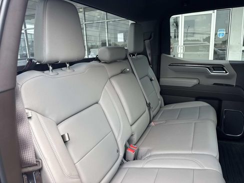 Used 2022 Chevrolet Silverado 1500 LTZ RWD image 10