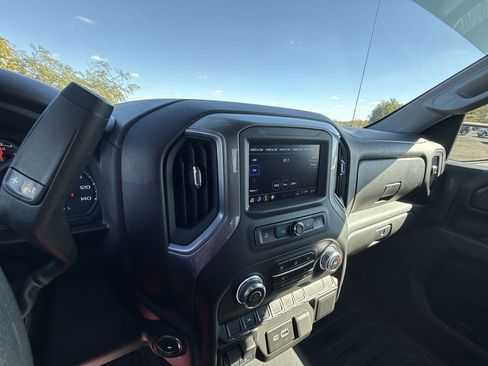 Certified 2025 GMC Sierra 1500 Pro w/ Pro Value Package image 19