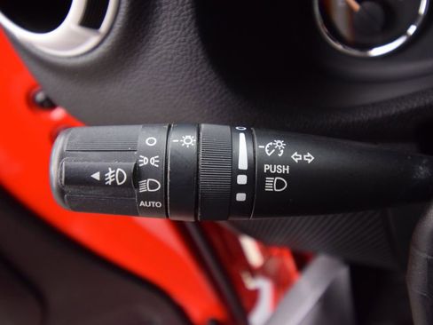 Used 2015 Jeep Wrangler Unlimited Sahara image 36