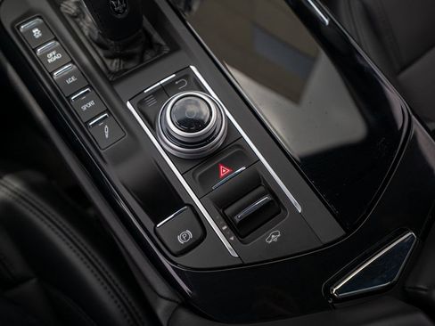 Used 2020 Maserati Levante S GranSport AWD/4WD image 47