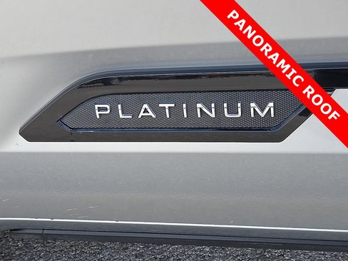 Used 2024 Toyota Tundra Platinum AWD/4WD image 8