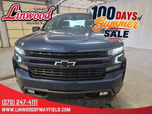 Used 2019 Chevrolet Silverado 1500 RST AWD/4WD image 3