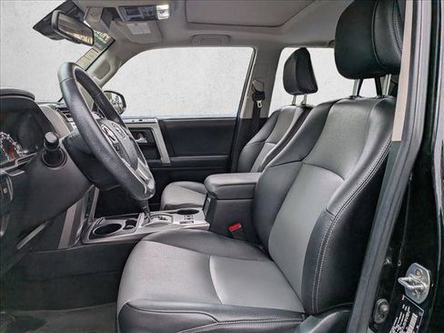 Used 2024 Toyota 4Runner SR5 Premium w/ Moonroof Package RWD image 15