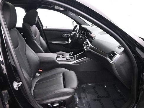 Used 2020 BMW 330i xDrive Sedan w/ Driving Assistance Package image 21