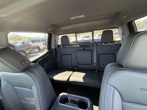 New 2026 GMC Sierra 1500 Denali w/ Technology Package AWD/4WD image 13