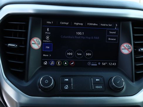 Used 2023 GMC Acadia SLT image 11