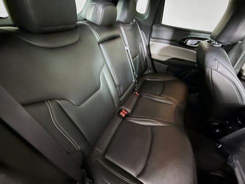 Used 2025 Jeep Compass Limited AWD/4WD image 32