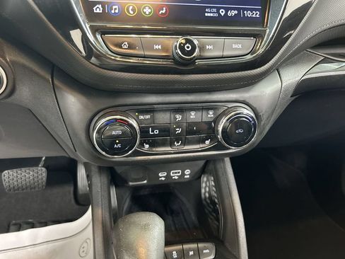 Used 2021 Chevrolet TrailBlazer LT w/ Convenience Package AWD/4WD image 16