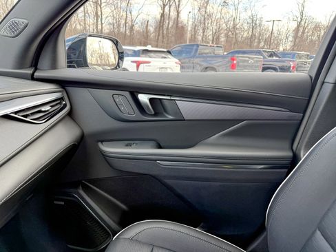 Certified 2025 Buick Enclave Sport Touring image 44