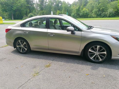 Used 2018 Subaru Legacy 2.5i Limited AWD/4WD image 5