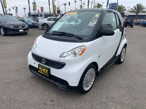 Used 2014 smart fortwo pure image 7