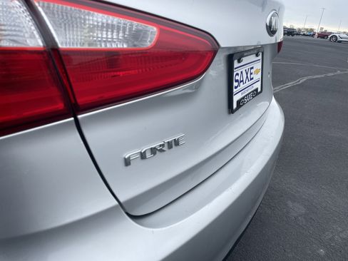 Used 2014 Kia Forte LX FWD image 25
